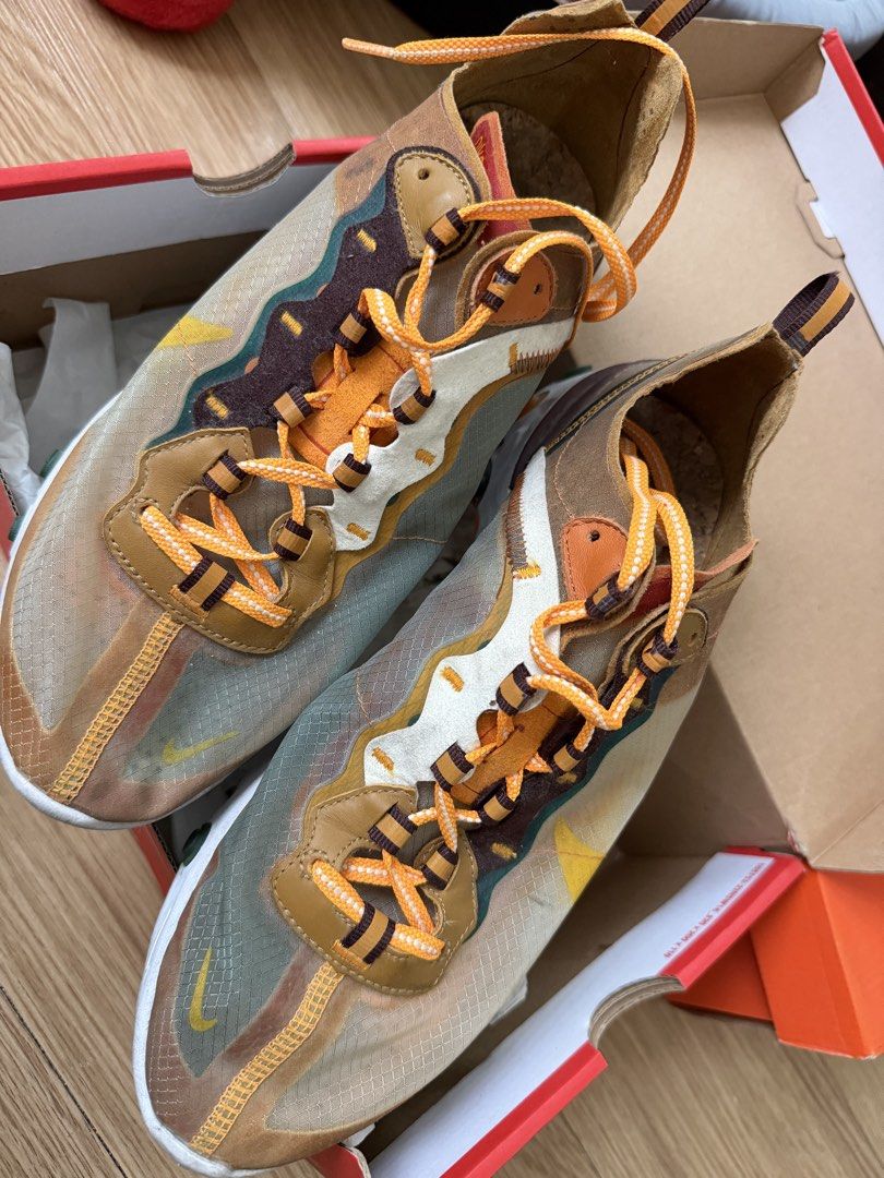 Nike React Element 87 (Category: Sneakers) located in Taguig. Submitted by nathan.natividad (Listing ID 1431608167, Image 2). Description: - Nike React Element 87 - Pale Ivory/Orange Peel (often referred to as “Desert Sand”) -Size: UK 8.5 / EUR 43 / CM 27.5 - A see-through mesh upper designed for breathability, a unique cork insole for comfort, and a trail-style lacing system - Never work for commute .