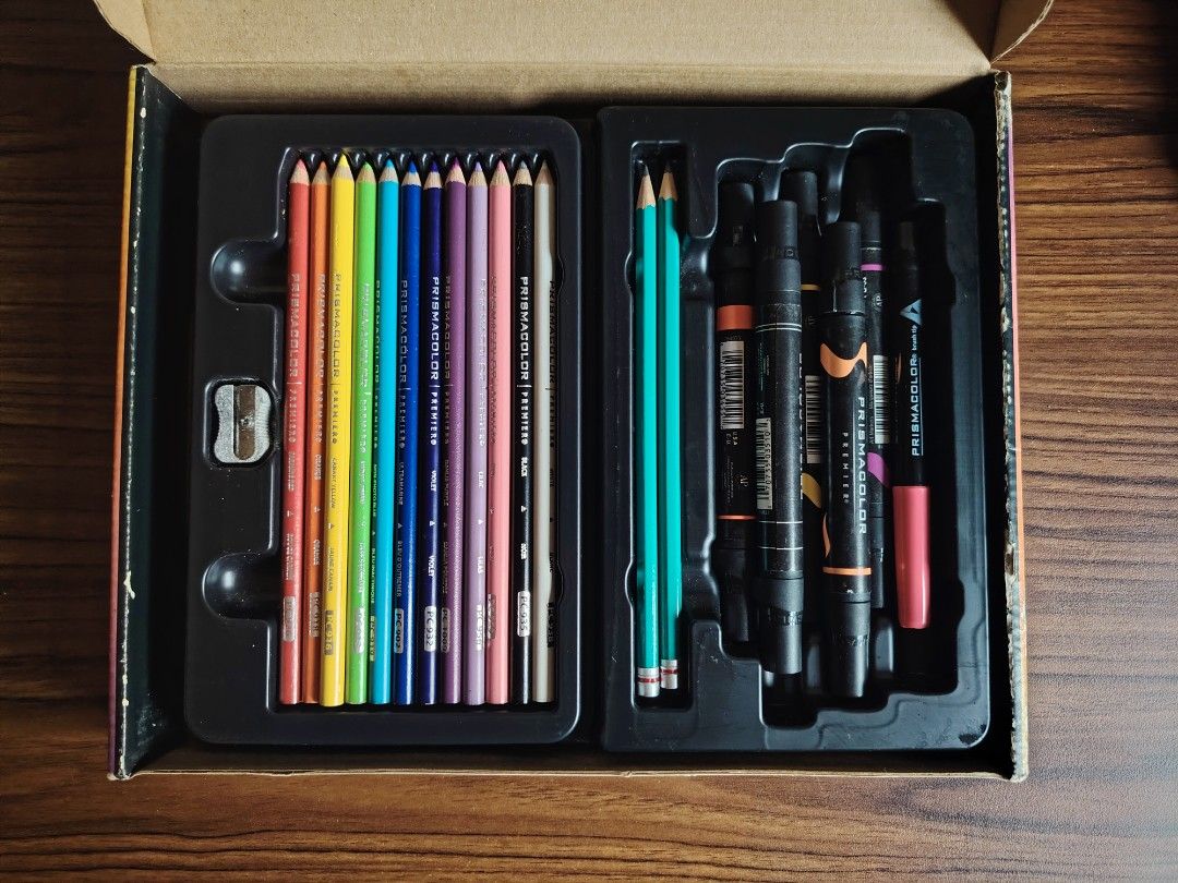 Prismacolor Premier Art Kit 33ct (Category: Craft Supplies & Tools) located in San Mateo. Submitted by carl_240 (Listing ID 1431663596, Image 2). Description: - Prismacolor Premier Art Kit (33 pieces) Includes: - 12 Soft Core Colored Pencils - 12 Watercolor Pencils - 3 Chisel Art Markers - 3 Brush Art Markers - 2 Graphite Pencils - 1 Mini Sharpener - Special Edition Issue: Sharpener not in it's best condition.