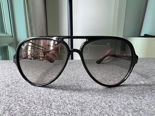 （分類：）位於 。 由 jaz0919 提交（商品編號 1431629857，圖片 1）。簡介： 。