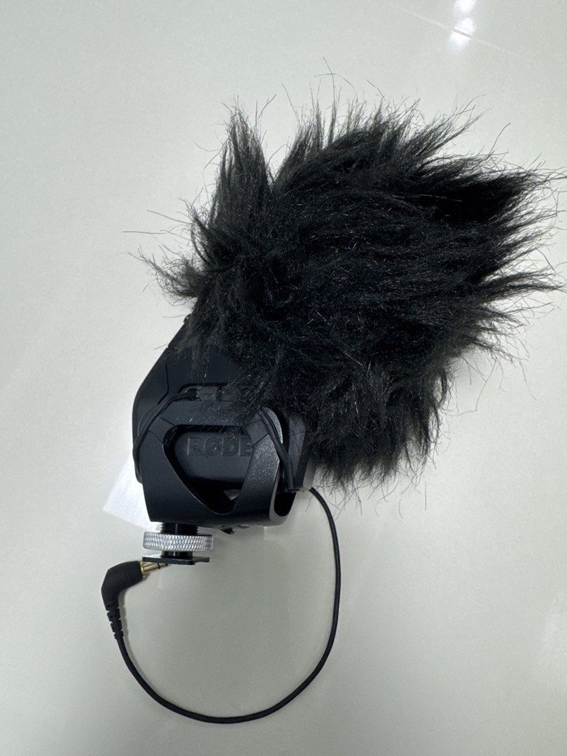 Rode Stereo VideoMic Pro Microphone with windshield426016304719482880
