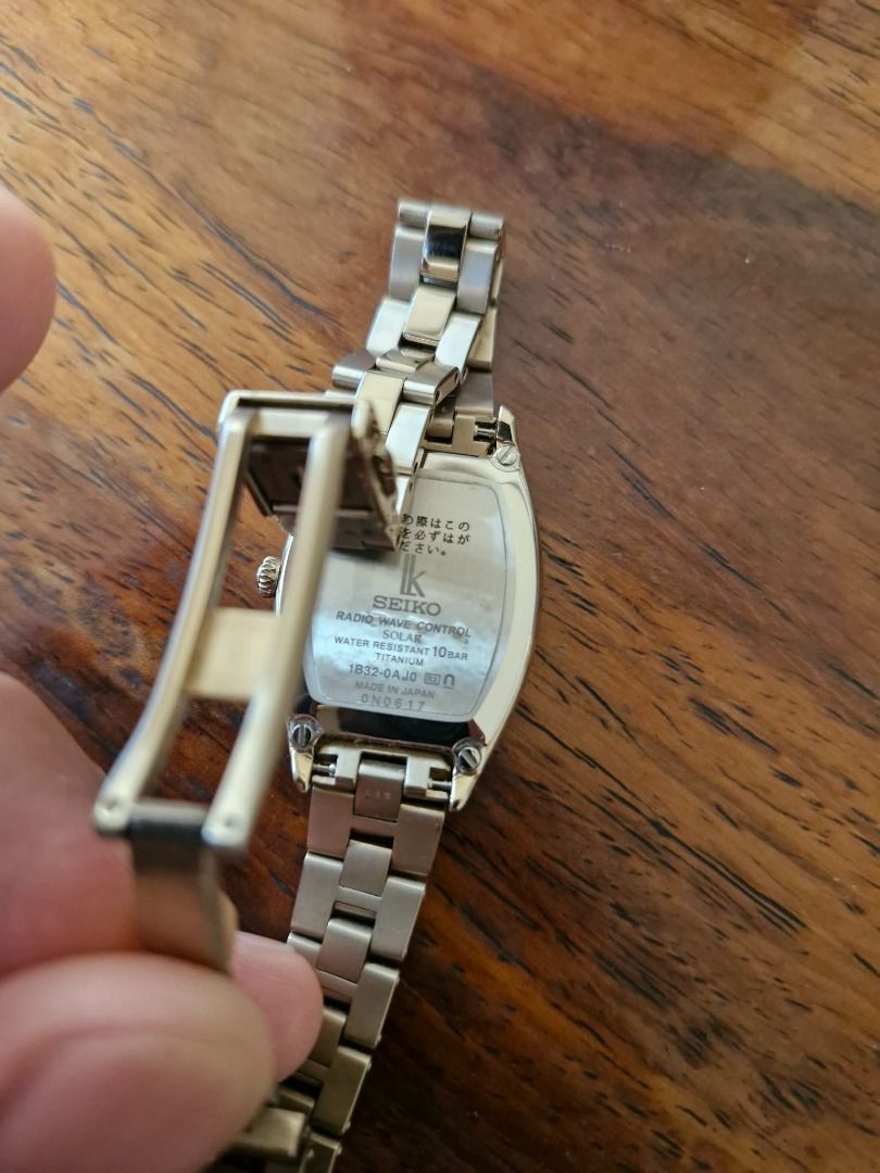 Seiko Lukia Radio Wave Control Watch (Category: Women's Watches) located in Paranaque City. Submitted by jb186 (Listing ID 1431663335, Image 2). Description: JDM - Japan Domestic Market Model Line: Seiko Lukia (Grow Series / Solar Radio Wave) Movement (Caliber): 1B32 (High-end Solar Radio Wave movement) Case Material: Titanium with "Comfotex" (Seiko's term for light, allergy-friendly, and scratch-resistant treatment) Crystal: Sapphire Crystal (Su