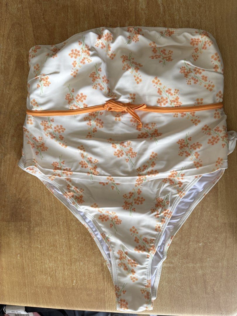Shein Floral Tankini Set (Category: Bikinis & Swimsuits) located in Mandaluyong City. Submitted by _chamyka (Listing ID 1431639373, Image 3). Description: - worn once, no issues (just didn’t like the design) - with foam - high waisted bottom - size L - washed and sanitized - RFS: decluttering buy bundle (pink bikini) for 300 only!.