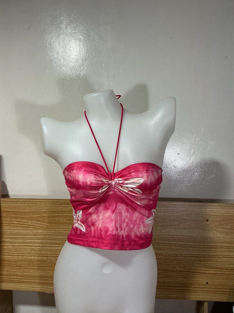 SHEIN Pink Floral Halter Top (Category: Sleeveless) located in Mandaluyong City. Submitted by fayemaure (Listing ID 1431624923, Image 1). Description: - Small to Medium! - Pink halter top - Floral design - Tie-up halter neck - Ruched bust - Soft, stretchy fabric - Great for a casual, summery look mannequin’s * bust: 32” * shoulder width: 15” * arm opening: 12” * waist: 24” * hips: 34” A MUST READ, BEFORE SHOPPING!! MOP: Gcash only (no cod) | cash