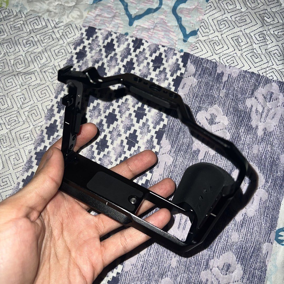 SmallRig (Category: Other Photography Accessories) located in Ipoh. Submitted by syfq.azwn (Listing ID 1431708053, Image 3). Description: SmallRig Full Cage 5662 for fujifilm xt30 iii.