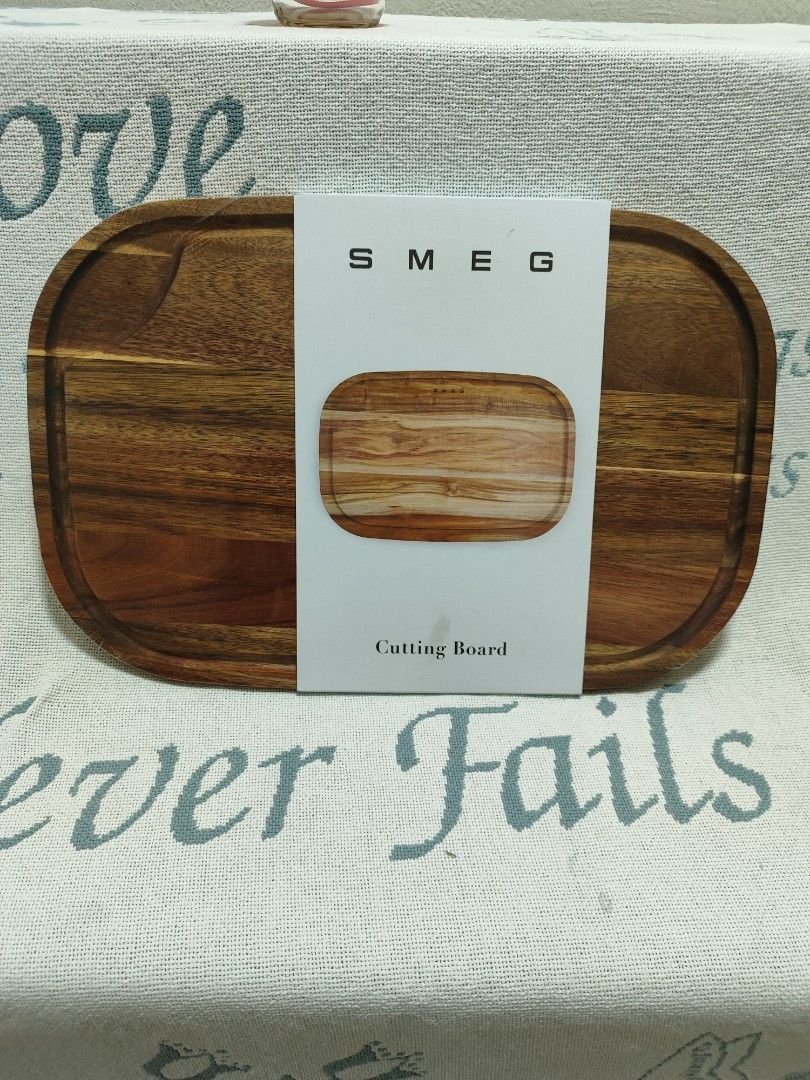 Smeg Cutting Board453287924446023680