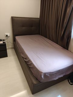 (Category: ) located in . Submitted by mohamedashiq96 (Listing ID 1431699228, Image 1). Description: .