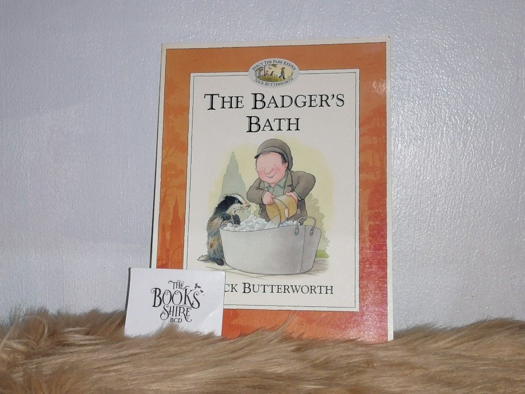 The Badger's Bath by Nick Butterworth (Category: Storybooks) located in Bacolod City. Submitted by thebooksshire_bcd (Listing ID 1431669523, Image 1). Description: 📌Authentic 📌Paperback 📌Glossy pages 📌Colored Illustration 📌Complete and No torn Pages 🧧Payment via Gcash, Gotyme, Palawan Pay, or Bank Transfer 📦Delivery via Flash Express, J&T, or LBC 📚The Books Shire BCD in FB 🧚‍♀️.