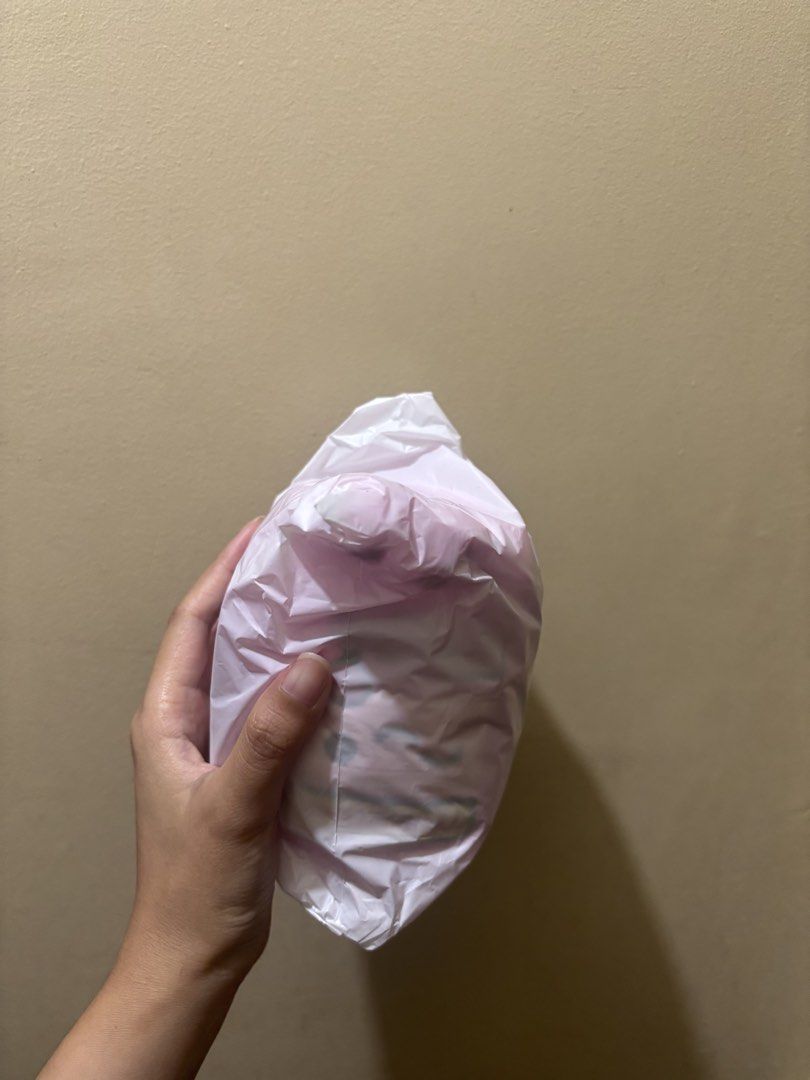 Timezone Claw Buddies Winkie Plush Toy (Category: Plushies & Soft Toys) located in Manila. Submitted by prelovedbymarbz (Listing ID 1431683335, Image 3). Description: - Timezone Claw Buddies Winkie plush toy - Pink, cube-shaped character - Features a screen and legs - Brand new, in original packaging - Still sealed in plastic wrapping - Box includes Timezone Claw Buddies logo.