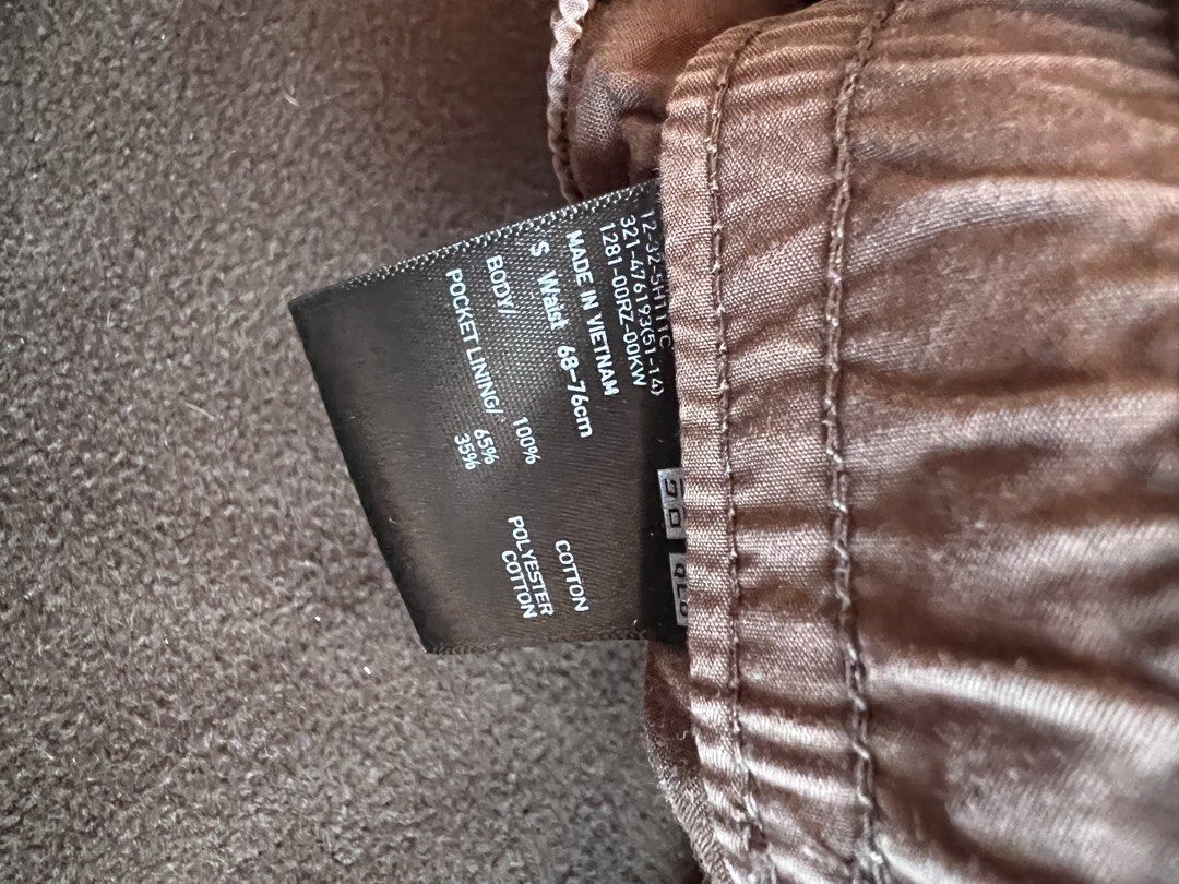 Uniqlo Wide Fit Cargo Pants (Category: Joggers) located in Imus. Submitted by ciellecart (Listing ID 1431743829, Image 3). Description: .