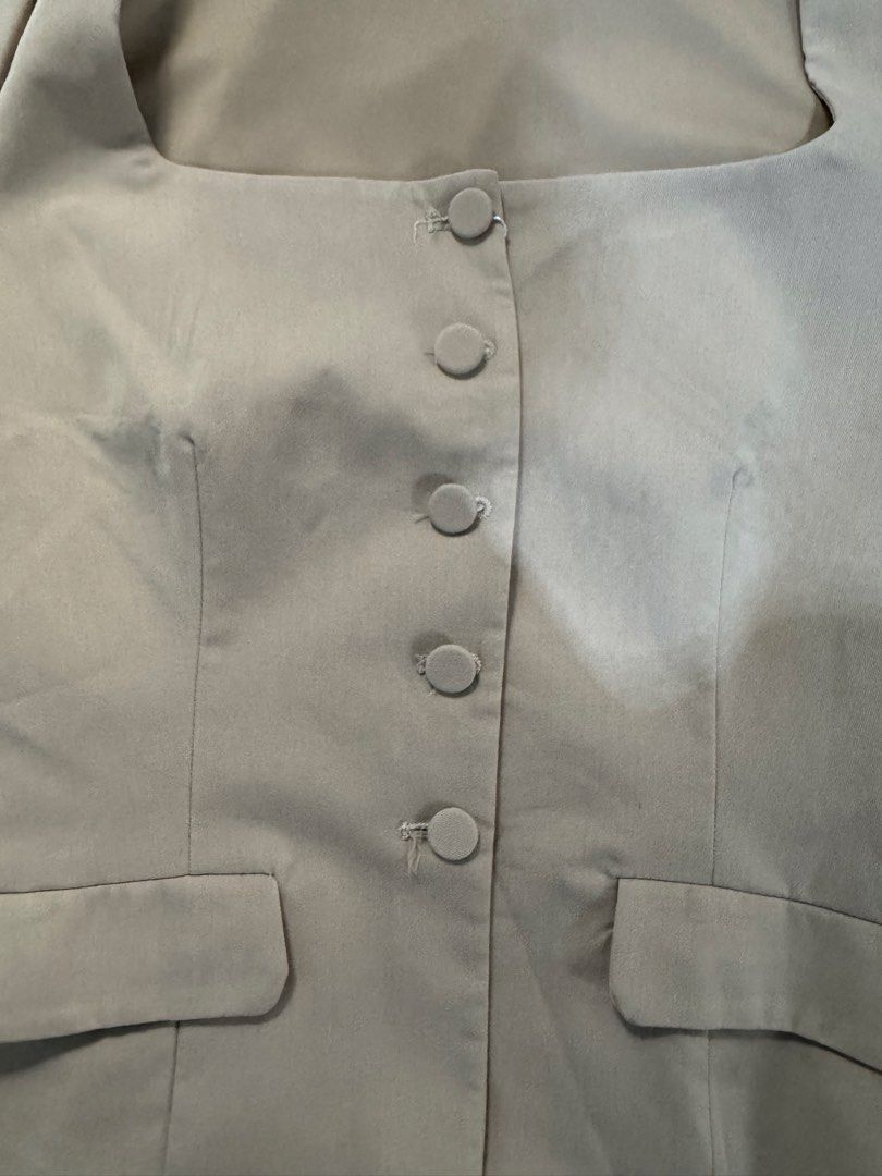 Urban Way Square Neck Top - Size L (Category: Blouses) located in Manila. Submitted by raphaelain17296 (Listing ID 1431736464, Image 2). Description: - Urban Way top - Size: L - Features: Square neckline, short sleeves, button-down front, two front pockets - Color: Beige.