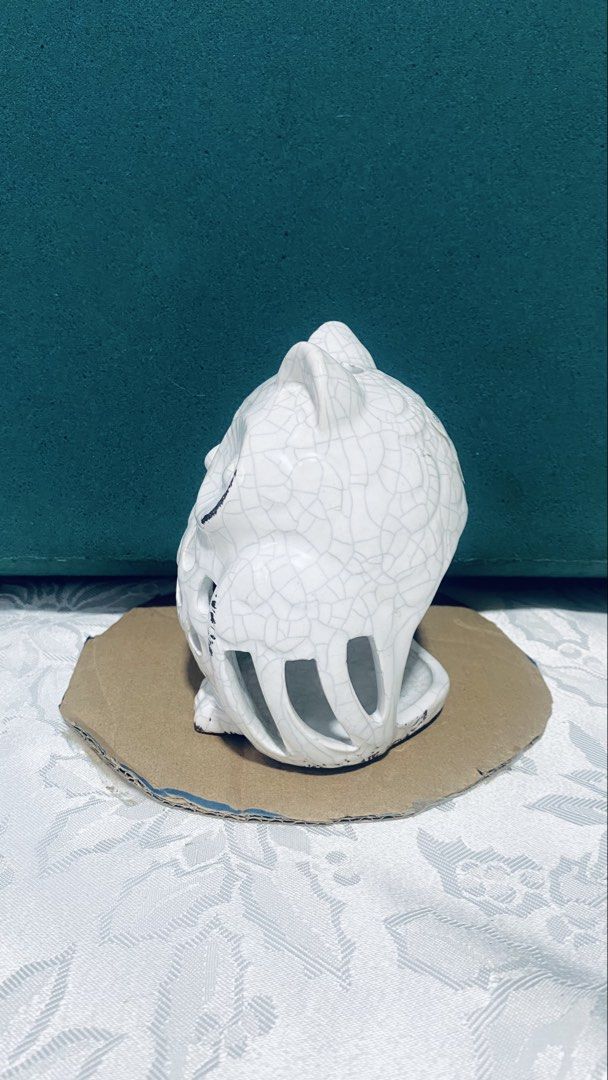 White Owl Fragrance burner (Category: Home Fragrance) located in Quezon City. Submitted by smithram (Listing ID 1431658292, Image 2). Description: - White Owl Fragrance Burner - Ceramic material - White color with distressed detailing - candle holder - with shabby chic, distressed finish.