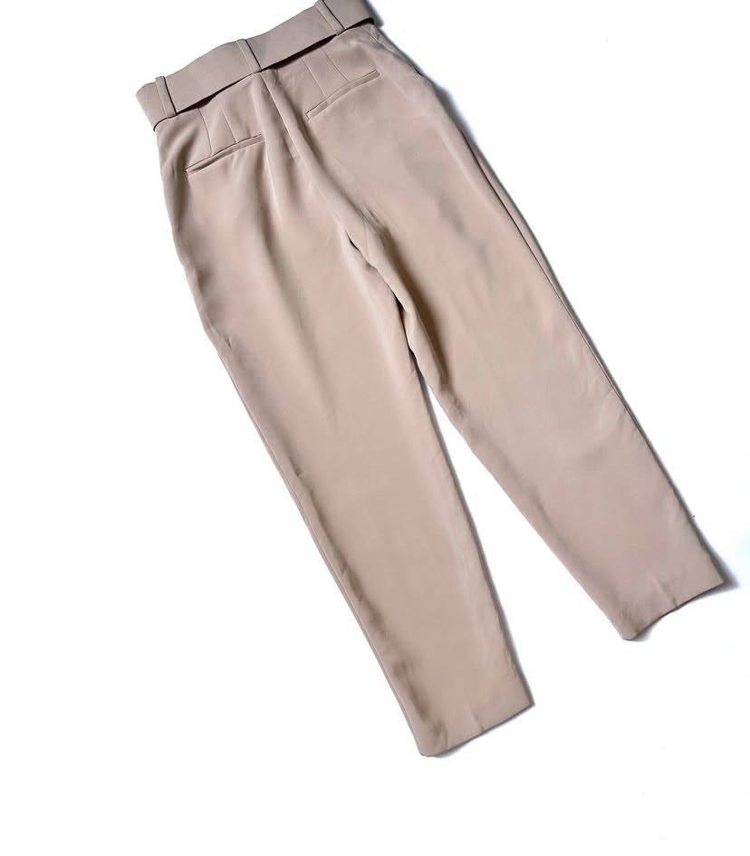 Zara Beige Trousers with Belt (Category: Other Bottoms) located in Cavite. Submitted by eessaa08 (Listing ID 1431652502, Image 2). Description: - 100% Original Zara beige trousers - Size S on tag (27-28”) - High-waisted - Wide belt with square buckle - Tailored fit - Made in Morocco - Perfect for casual or semi-formal wear - Creates a chic and sophisticated look MOP: BDO/Gcash MOD: J&T or Lalamove J&T shipping every Saturday and Sunday only Lalam