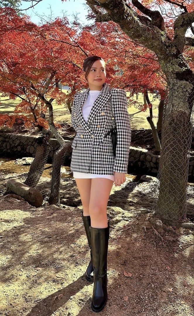Zara Double Breasted Houndstooth Blazer (Category: Coats, Jackets and Outerwear) located in Quezon City. Submitted by krishramos (Listing ID 1431783110, Image 1). Description: USED ONLY ONCE. LIKE NEW CONDITION. Fits small to medium frames. .