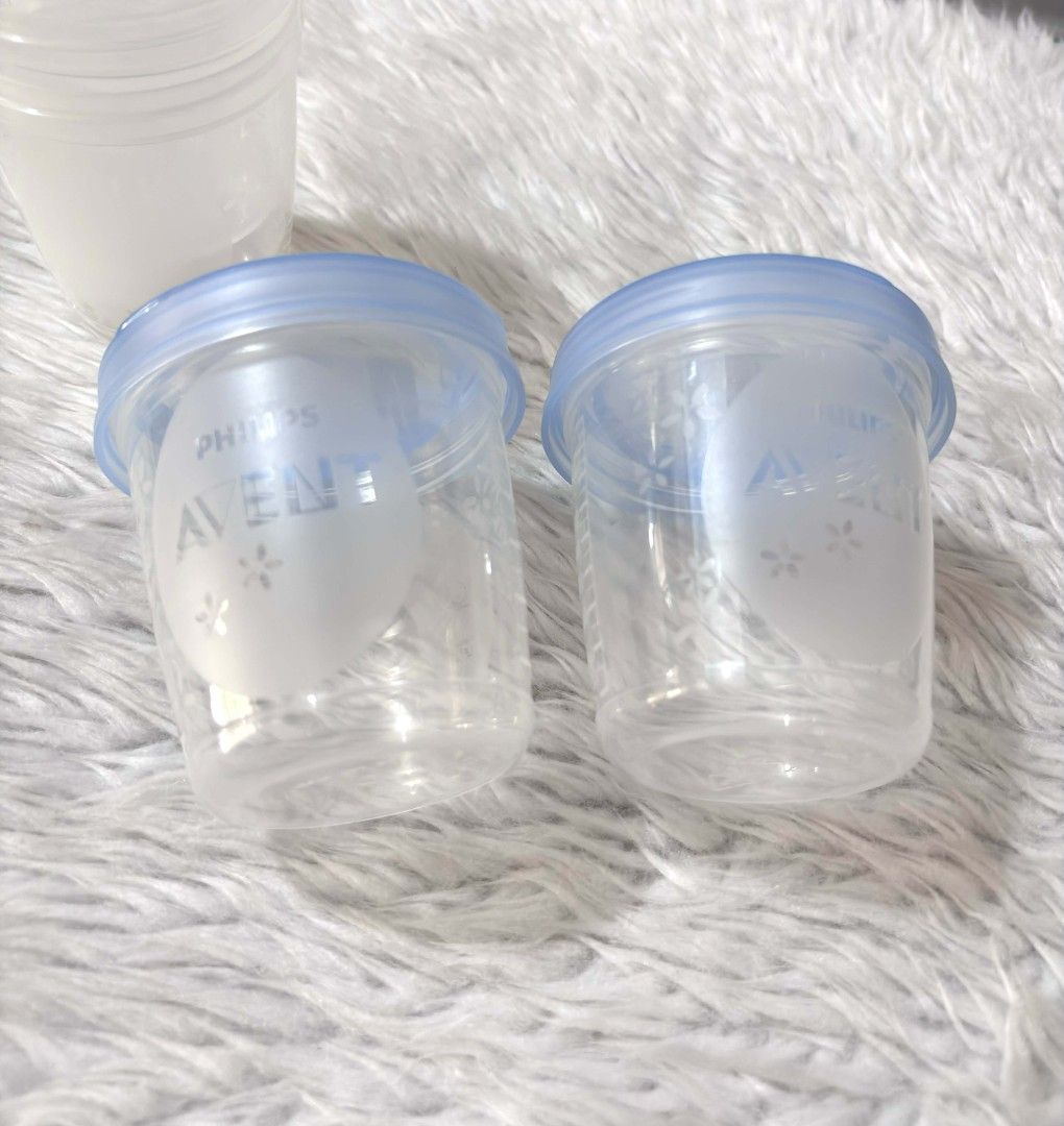 5pcs Philips Avent VIA Milk Storage Cups (Category: Breastfeeding & Bottle Feeding) located in Paranaque City. Submitted by dallecloset_ii (Listing ID 1431859558, Image 3). Description: 5pcs cups pero 2 lang yung may cover.