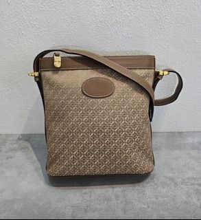 (Category: ) located in . Submitted by myclosetph143 (Listing ID 1431856849, Image 1). Description: .