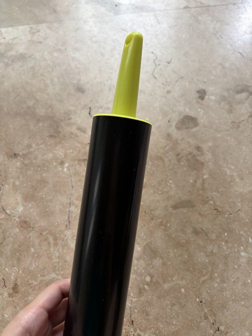 Acrylic Rolling Pin, BPA Free (Category: Bakeware) located in Quezon City. Submitted by tidyup.lara (Listing ID 1431931391, Image 2). Description: Sold as is Condition 8/10: used but in good condition .