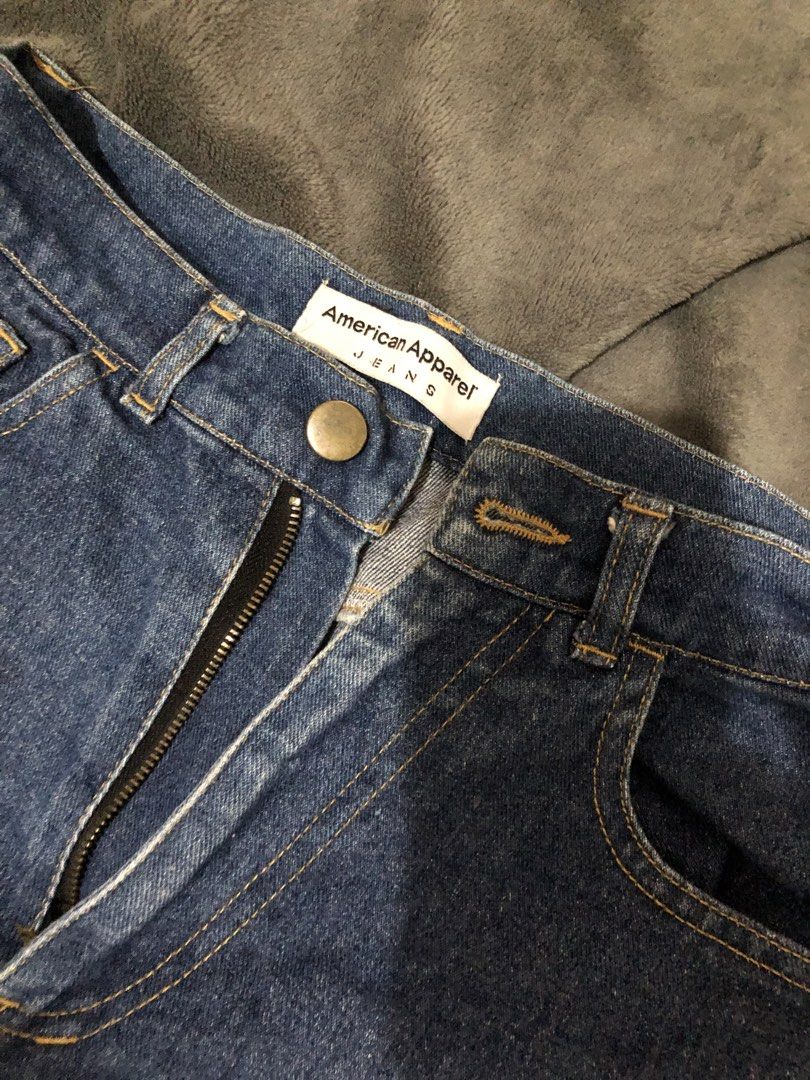 American apparel high waist shorts (Category: Shorts) located in Cebu City. Submitted by closetclutter.ph (Listing ID 1431859244, Image 2). Description: .