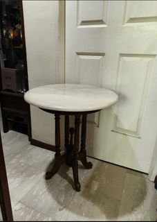 (Category: ) located in . Submitted by antiquecollector666 (Listing ID 1431844321, Image 1). Description: .
