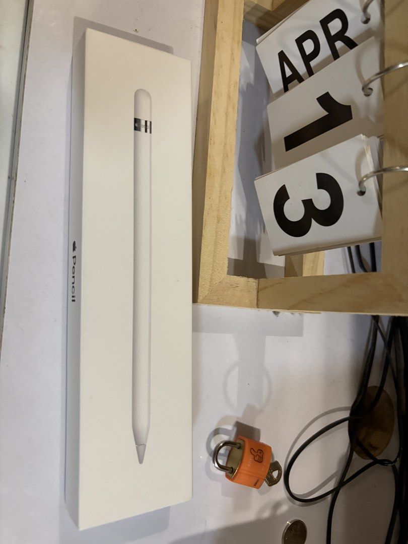 Apple Pencil 1st gen (Category: iPad) located in Angeles City. Submitted by marvinjbm110069 (Listing ID 1431950145, Image 1). Description: brand new 💯 opened to check only. Never been used 💯 Original.