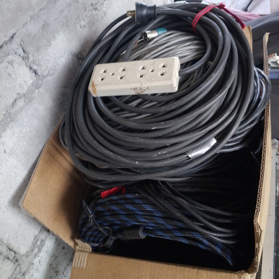 Assorted Cables and Power Strip (Category: Cables & Adaptors) located in Pateros City. Submitted by valezajoakkergor004 (Listing ID 1431855089, Image 1). Description: - Assorted cables for various uses. - Includes power cables, BNC cables, and XLR cables. - Comes with a multi-outlet power strip. - Cables in different lengths and colors. - Some cables are bundled with ties. - Ideal for audio, video, and general electrical applications..