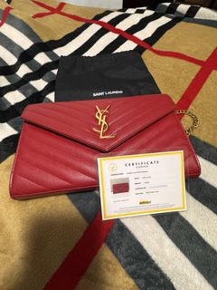 (Category: ) located in . Submitted by velvetboutique (Listing ID 1431795571, Image 1). Description: .