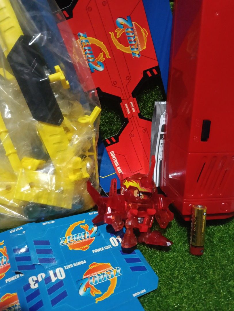 Battle B-Daman Zero Super Ultimate Shooting Game (Category: Action & Battle Toys) located in Makati City. Submitted by anikeetoys (Listing ID 1431795704, Image 3). Description: Battle B-Daman Zero 2 Super Ultimate Shooting Set (complete) with Cobalt Saber (Shining Form). issue missing one foot armor. bad box. - Battle B-Daman Zero Super Ultimate Shooting Game set. - Includes game board, B-Daman figures, and accessories. - Features: - Electric tar