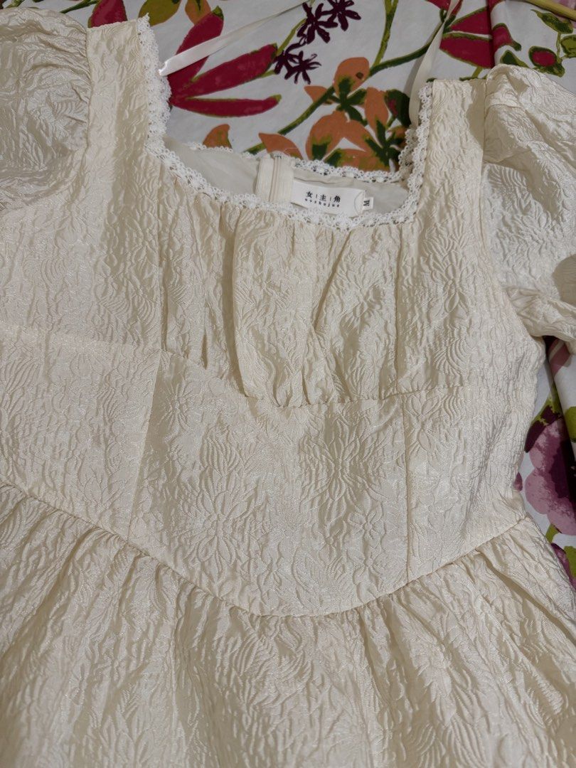 Beige Textured Dress (Category: Dresses) located in Quezon City. Submitted by silverls7 (Listing ID 1431816338, Image 2). Description: Theee perfect mini dress 😘 (for a 5’3 hehe) Used once for my birthday lunch! Can fit s-m rfs: not gonna use anymore .