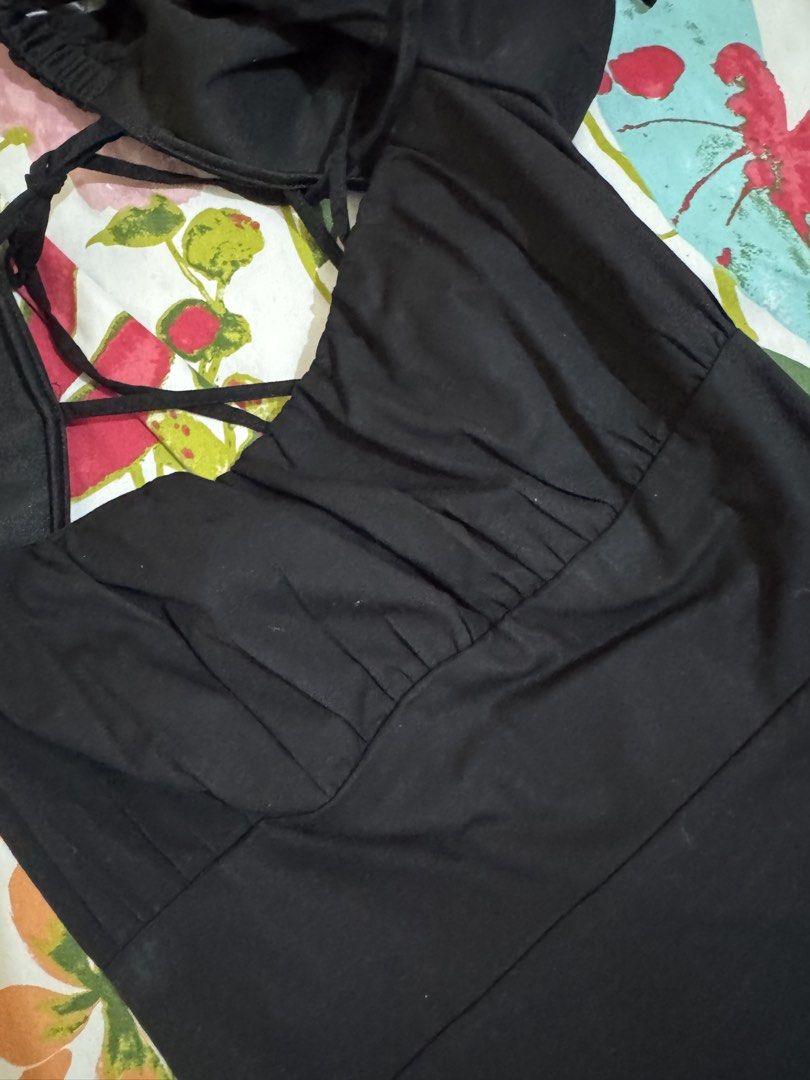 Black Backless Dress (Category: Dresses) located in Quezon City. Submitted by silverls7 (Listing ID 1431815951, Image 2). Description: Black Backless Dress. rfs: decluttering .
