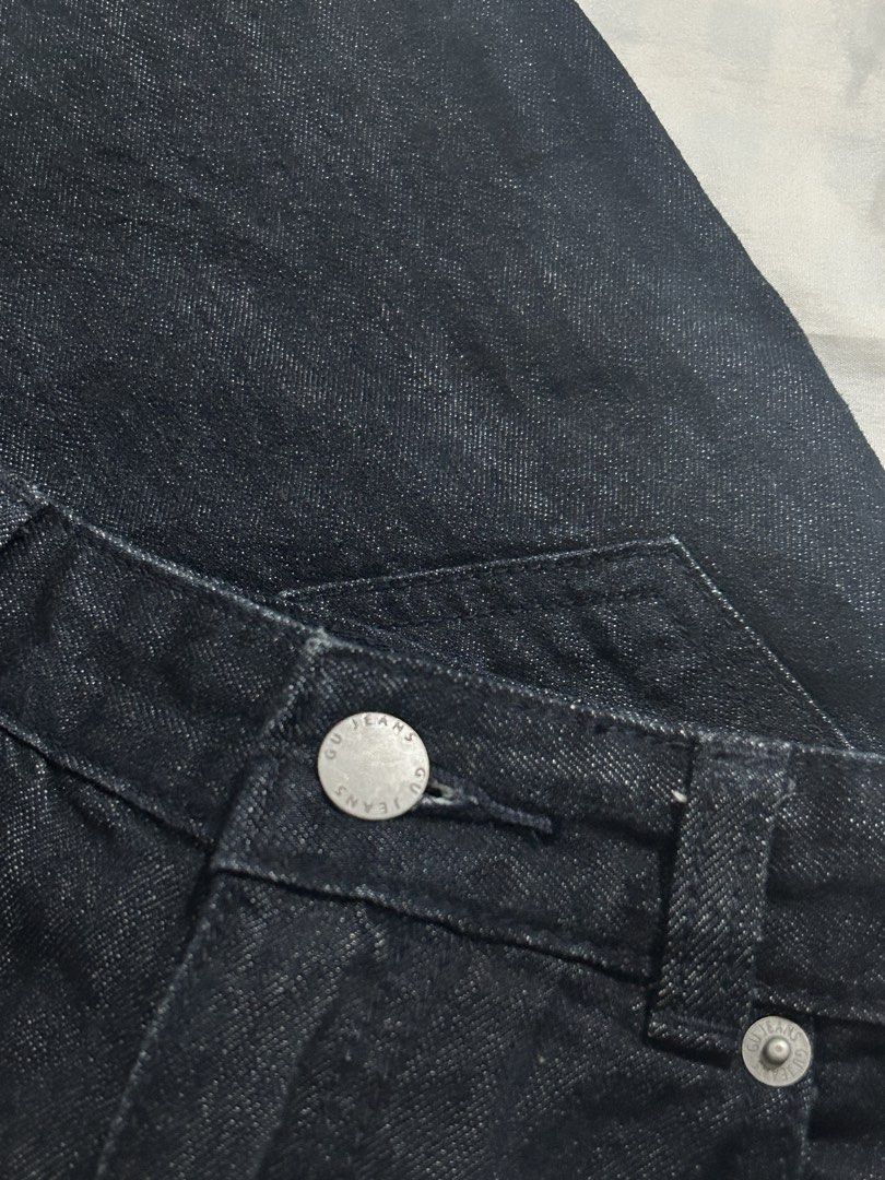 GU Dark Blue Denim Skirt (Category: Skirts) located in Quezon City. Submitted by _jujusells (Listing ID 1431945935, Image 3). Description: Size on tag: M but fits like S Waist: 25" Length: 18".