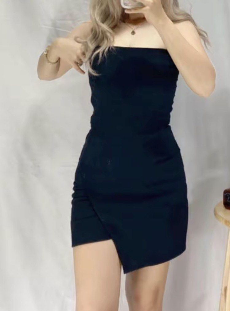 Black Tube Dress (Category: Dresses) located in Manila. Submitted by acbefgh (Listing ID 1431971197, Image 1). Description: Sleek black tube skorts. Features a fitted bodice and a unique asymmetrical skirt design. Perfect for a night out or a special occasion. The dress is a mini length..