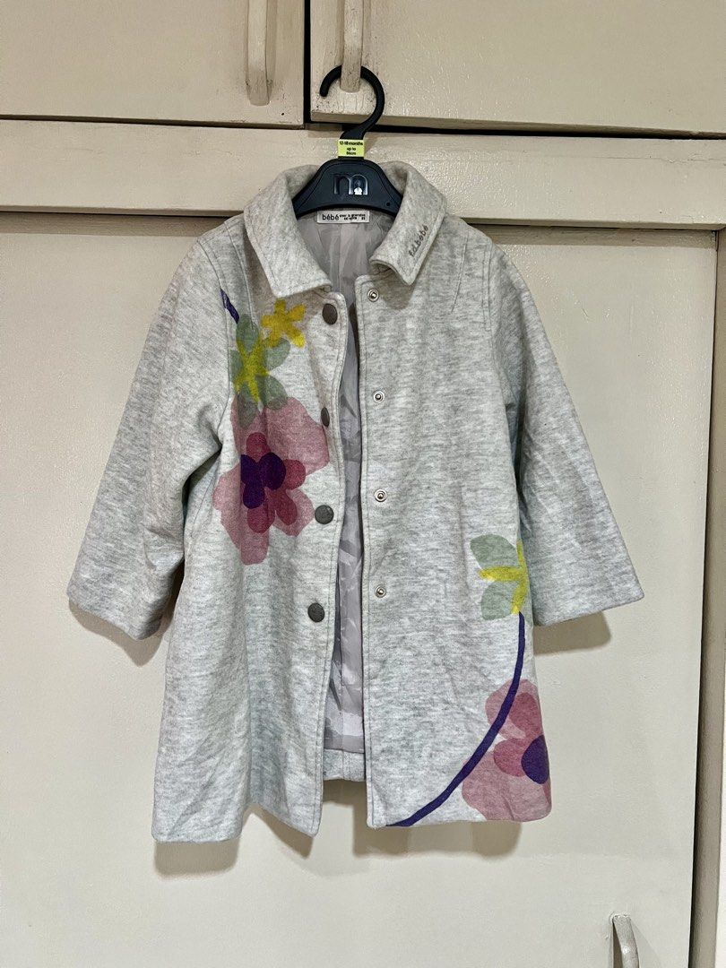 Branded Trench Coat for toddler (Category: Babies & Kids Fashion) located in Quezon City. Submitted by celsnts (Listing ID 1431797357, Image 2). Description: Bebe trench coat Size 95, fits 1-3 yrs old Top tier quality. Used once, no flaws, no stains, already washed and stored.