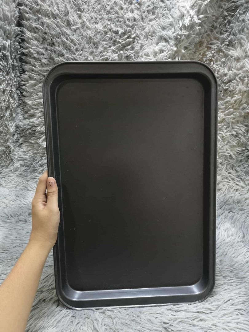 Carbon Steel Baking Tray (Category: Bakeware) located in Santa Cruz. Submitted by jmy_surplus.2 (Listing ID 1431824495, Image 3). Description: Size ; L - 32 W - 47 H - 4 Color ; Gray Type ; Baking Tray Brand ; No brand Material ; Carbon Steel Style ; Gray Baking Tray JMA JMY 5 Batch #198.