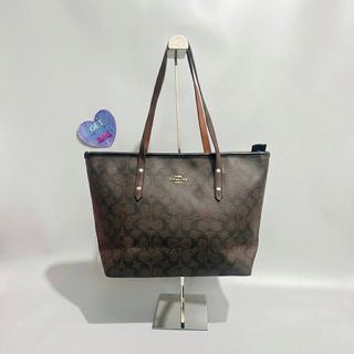 (Category: ) located in . Submitted by get.that.bag (Listing ID 1431978118, Image 1). Description: .