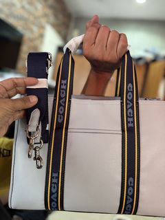 (Category: ) located in . Submitted by akosimima (Listing ID 1431092214, Image 1). Description: .