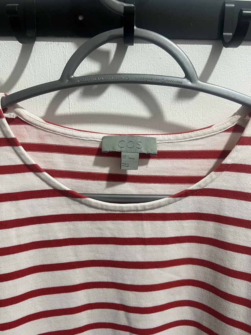 COS Boat Neck White & Red Stripes Tee (Category: Tshirts & Polo Shirts ) located in Caloocan City. Submitted by tjs1122 (Listing ID 1431975053, Image 2). Description: - Color: White Rate: 9/10 - Size S (Length x Width: 20 in x 25.5 in) - Used several times - Minor issue, color bleed of red on white (only near neckline at the back side) - Shipping will be shouldered by buyer.