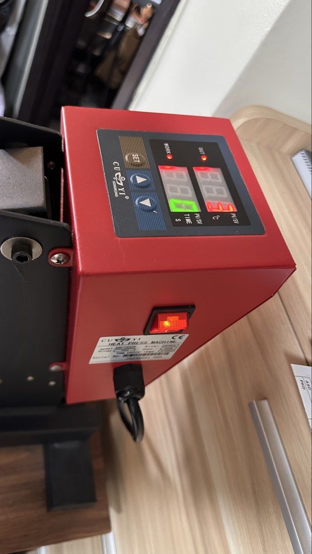 CUYI Heat Press Machine — 40cm x 60cm (Category: Office & Business Technology) located in Pasig City. Submitted by melric23 (Listing ID 1431973476, Image 3). Description: CUYI Heat Press Machine 40cm x 60cm.