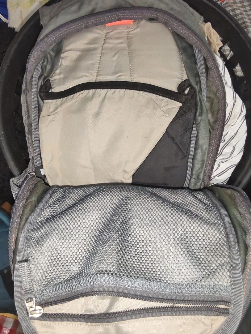 Deuter Hydro EXP 12 Backpack (Category: Backpacks) located in Manila. Submitted by endless_thrifts (Listing ID 1431922205, Image 3). Description: - Deuter Hydro EXP 12 backpack - Multiple compartments (mesh and zippered) - Deuter Airstripes back system for comfort - Side pockets - Adjustable straps - Ideal for outdoor activities.