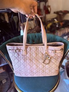 (Category: ) located in . Submitted by bagsbymichelleg (Listing ID 1431973556, Image 1). Description: .