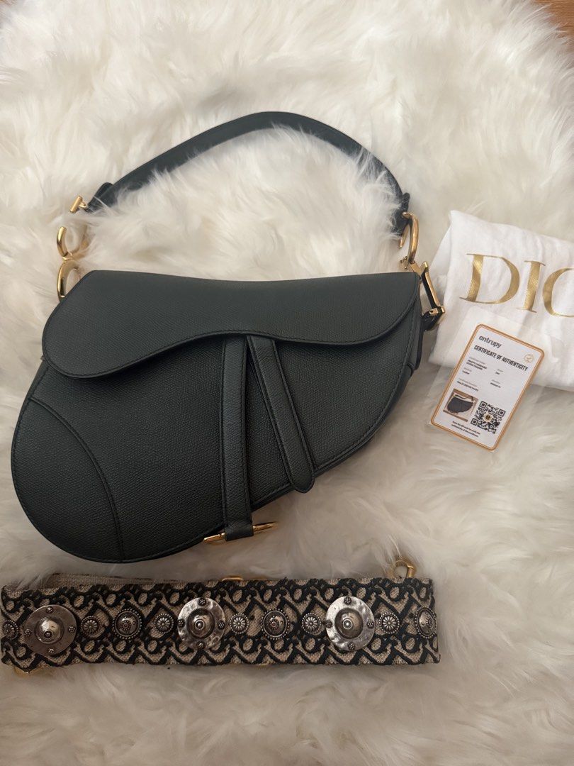 Dior Saddle (Category: Luxury Bags & Wallets) located in Manila. Submitted by itsme_chu (Listing ID 1431818806, Image 1). Description: Good as New Inclusion Dustbag only .
