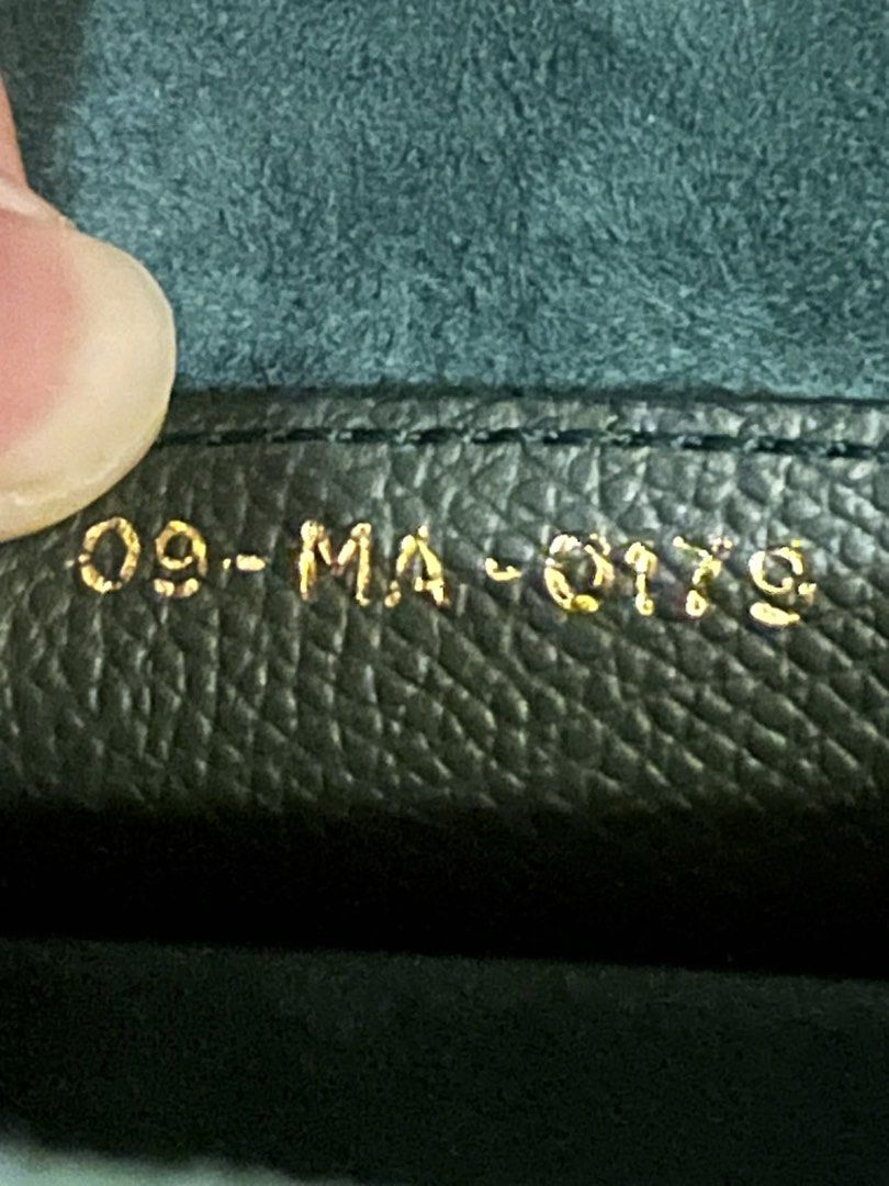 Dior Saddle (Category: Luxury Bags & Wallets) located in Manila. Submitted by itsme_chu (Listing ID 1431818806, Image 3). Description: Good as New Inclusion Dustbag only .