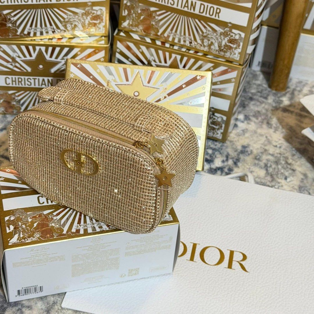Dior Vip Bag (Category: Luxury Bags & Wallets) located in Manila. Submitted by 1levii (Listing ID 1431918916, Image 1). Description: Dior Vip Bag 💫 .