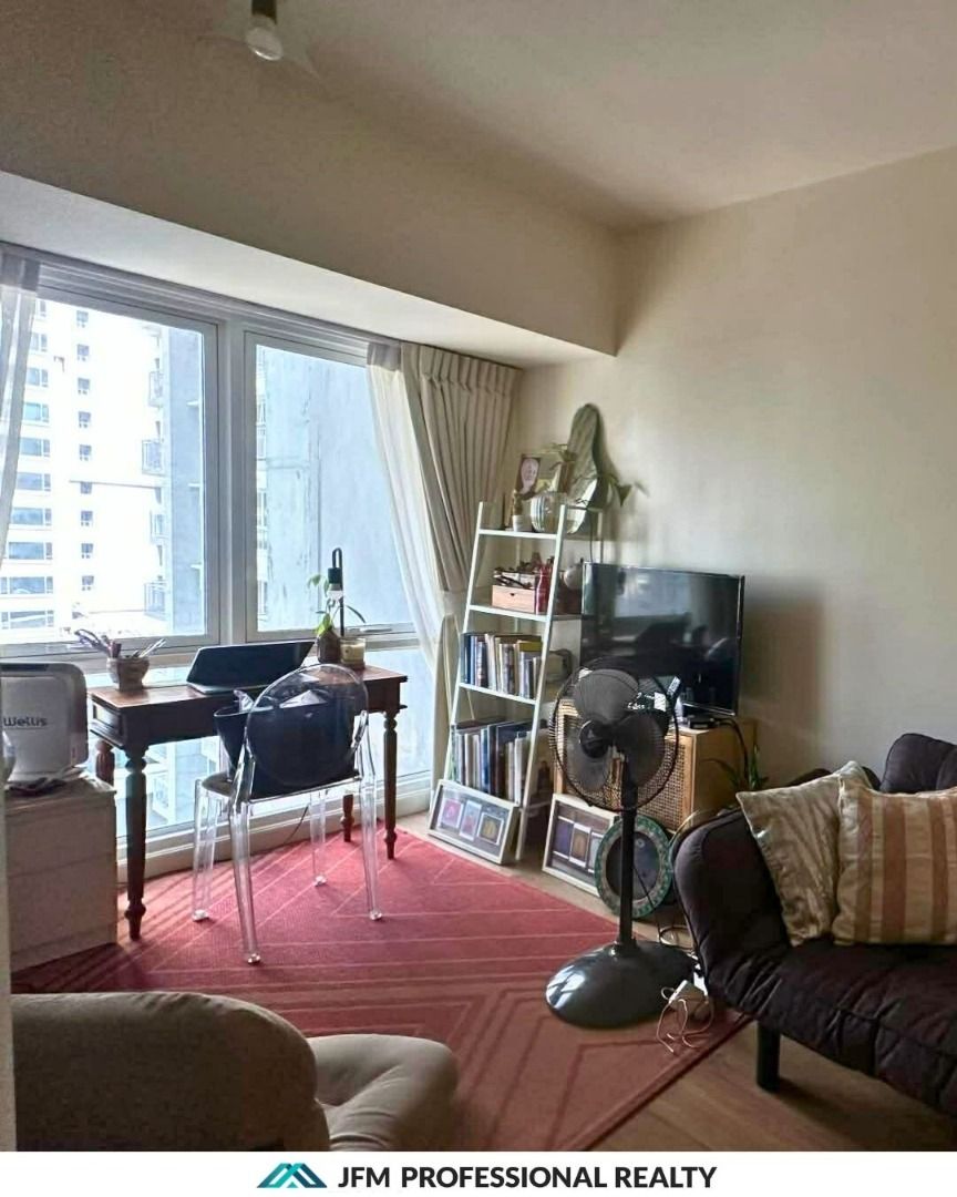 FOR SALE | Studio Unit in The Lerato (Category: Apartments & Condos) located in Paranaque City. Submitted by jfmprofessionalrealt.739 (Listing ID 1431831513, Image 3). Description: A well-located studio unit in the heart of Makati, ideal for professionals, investors, or those seeking a convenient city residence with parking included. Property Details: Floor Area: 31 square meters • Studio unit • Semi-furnished • Comes with one (1) parking slot Li
