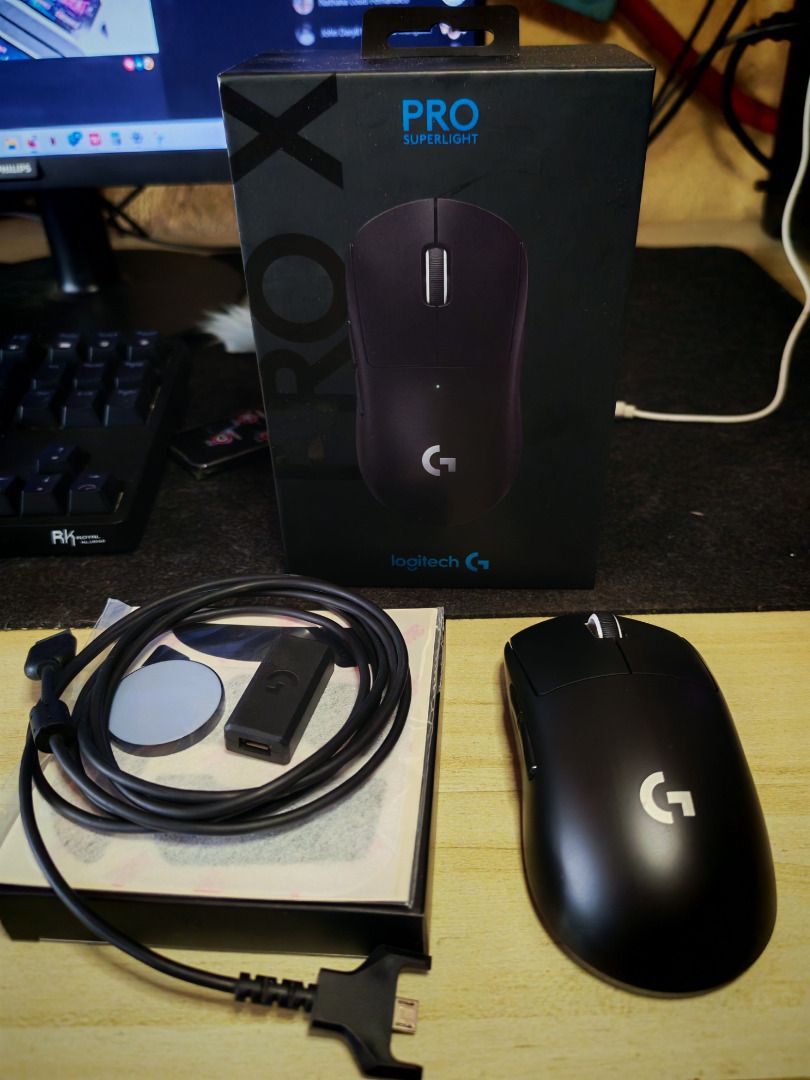 Gaming Wireless Mouse - Logitech Pro X Superlight (Category: Mouse & Mousepads) located in Taytay. Submitted by nider_dc (Listing ID 1431918871, Image 1). Description: Selling for only 3,000.00 Brand New Price: 5,800.00 pesos ✅ Condition is 9.5/10 ang ganda pa as you can see on photos, no visible scratches. never nabagsak. Bagong palit ng slides ✅ ORIGINAL! 100% can be linked on GHUB, 100% Double Moneyback guarantee if fake yung item and nasayang