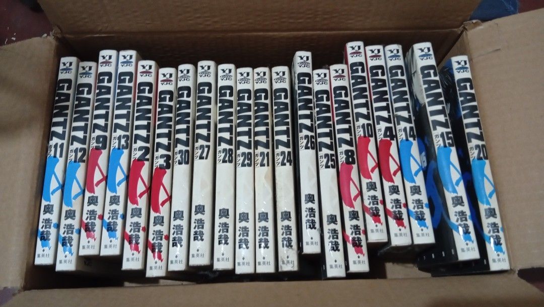 Gantz 20pcs. (Category: Vintage Collectibles) located in Caloocan City. Submitted by 0000masyu38213 (Listing ID 1431926641, Image 1). Description: 20 pieces. Incomplete. Japanese version. Kung ano lang po yung nasa pic yun lang ang kasali. No issues maliban sa di maiiwasan na yellow, medyo naalikabukan. Fixed price. Novaliches location. Thank！.