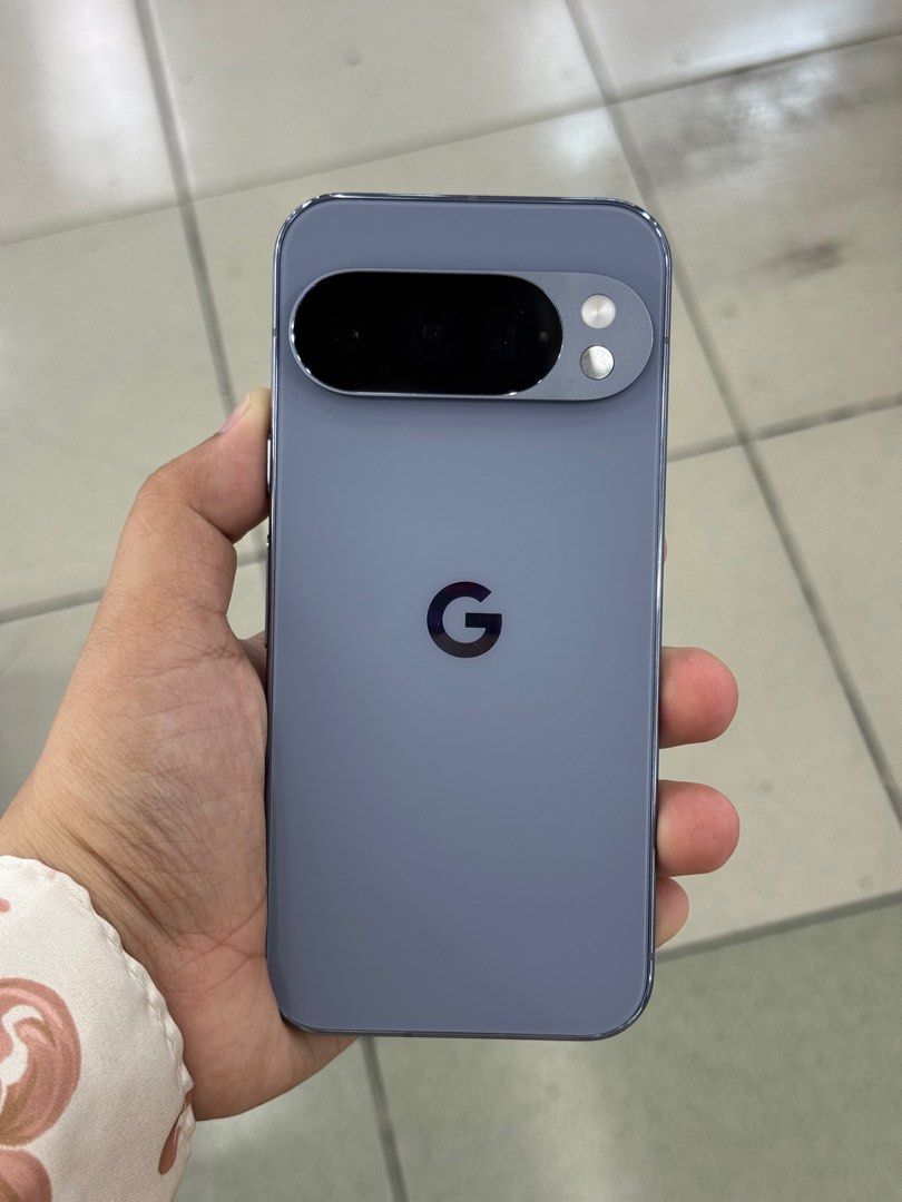 Google Pixel 10 Pro Esim FU No issue US Variant (Category: Google Pixel) located in San Juan City. Submitted by javedsgadgetshop (Listing ID 1431811630, Image 1). Description: INSTALLMENT OPTIONS : SPAY LATER / GGIVES / CREDIT CARD! WE BUY AND SELL SO PWEDE MAGBINTA OR SWAP ! Quick Specs : 💵 Google Pixel 10 Pro •256gb •US Variant •Good batt health •Esim Unlock •99% Smoothness •No hidden issue | No Repaired •100% Authentic | Not Refurbished •w/ O