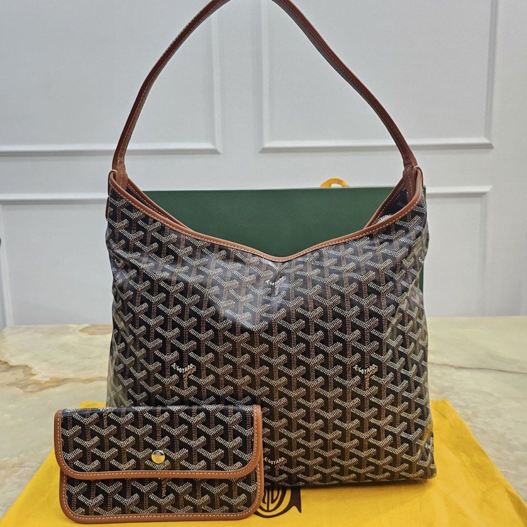 GY Boheme Two Tone (🇯🇵 Preloved) (Category: Luxury Bags & Wallets) located in Quezon City. Submitted by lavieluxe08 (Listing ID 1431882062, Image 1). Description: ✨ Goyard Bohème Hobo | Japan Preloved ✨ A refined take on everyday luxury, the Goyard Bohème Hobo blends relaxed structure with timeless elegance. Crafted in the brand’s signature Goyardine canvas, this piece offers a sleek silhouette that transitions seamlessly from casual to polishe