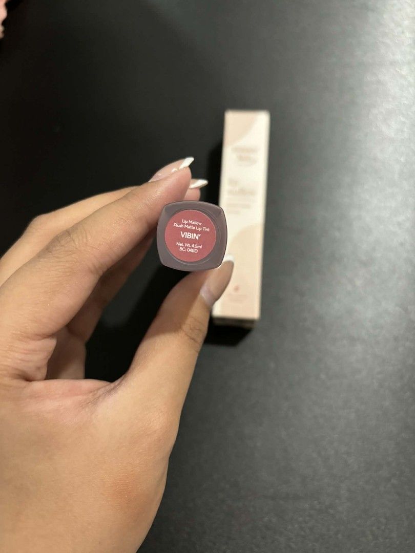 Happy Skin Lip Mallow (Category: Makeup) located in Quezon City. Submitted by rein.s_closet (Listing ID 1431852809, Image 2). Description: lfb happy skin lip mallow - plush matte liptint - shade: vibin - rfs: wrong shade - used once to swatch.