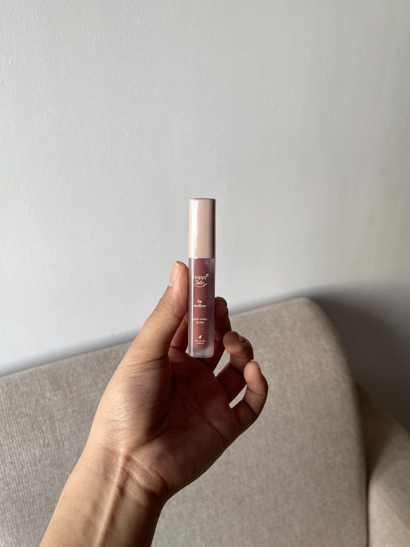 Happy Skin Lip Tint (Souffle) (Category: Makeup) located in Quezon City. Submitted by destashbylyn (Listing ID 1431827473, Image 1). Description: shade: soufflé condition: brand new and sealed 💬 message for inquiries / more details 📦 ready to ship • delivery via grab, lalamove, or j&t • location: quezon city.