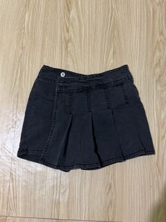 (Category: ) located in . Submitted by _x_preloved (Listing ID 1431820425, Image 1). Description: .
