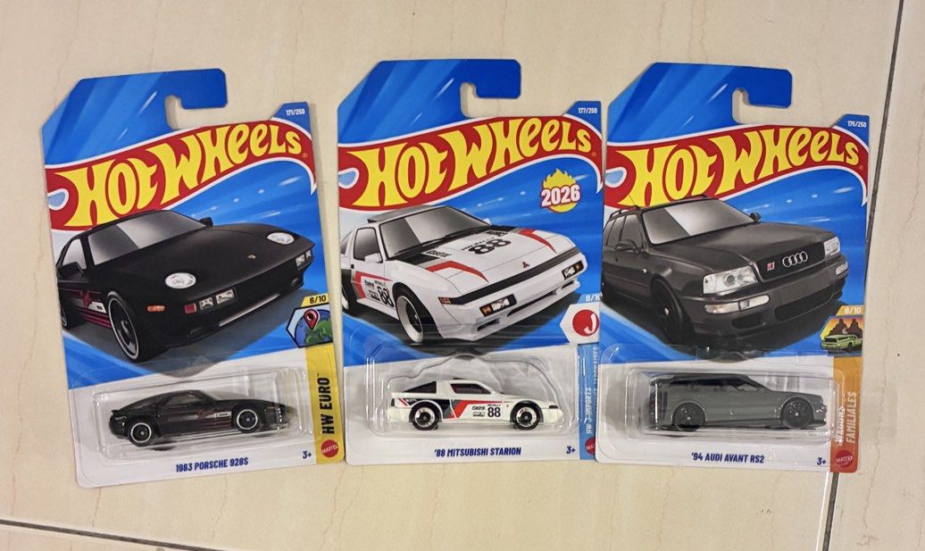 Hot Wheels 1983 Porsche 928S, '88 Mitsubishi Starion, '94 Audi Avant ...